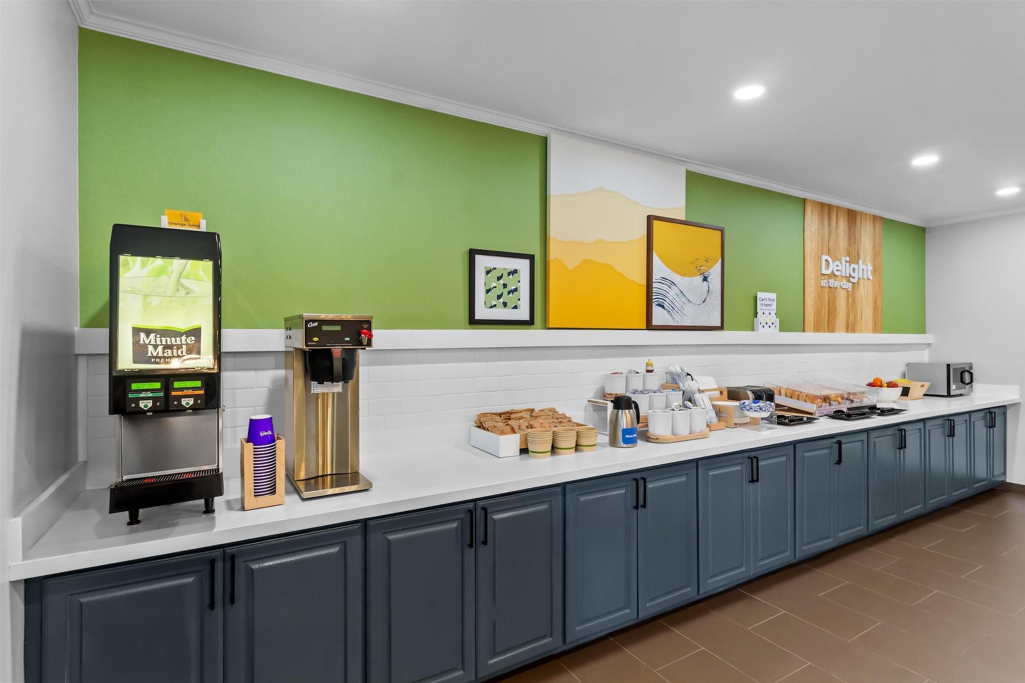 Restaurant Spark by Hilton Houston Hobby Airport