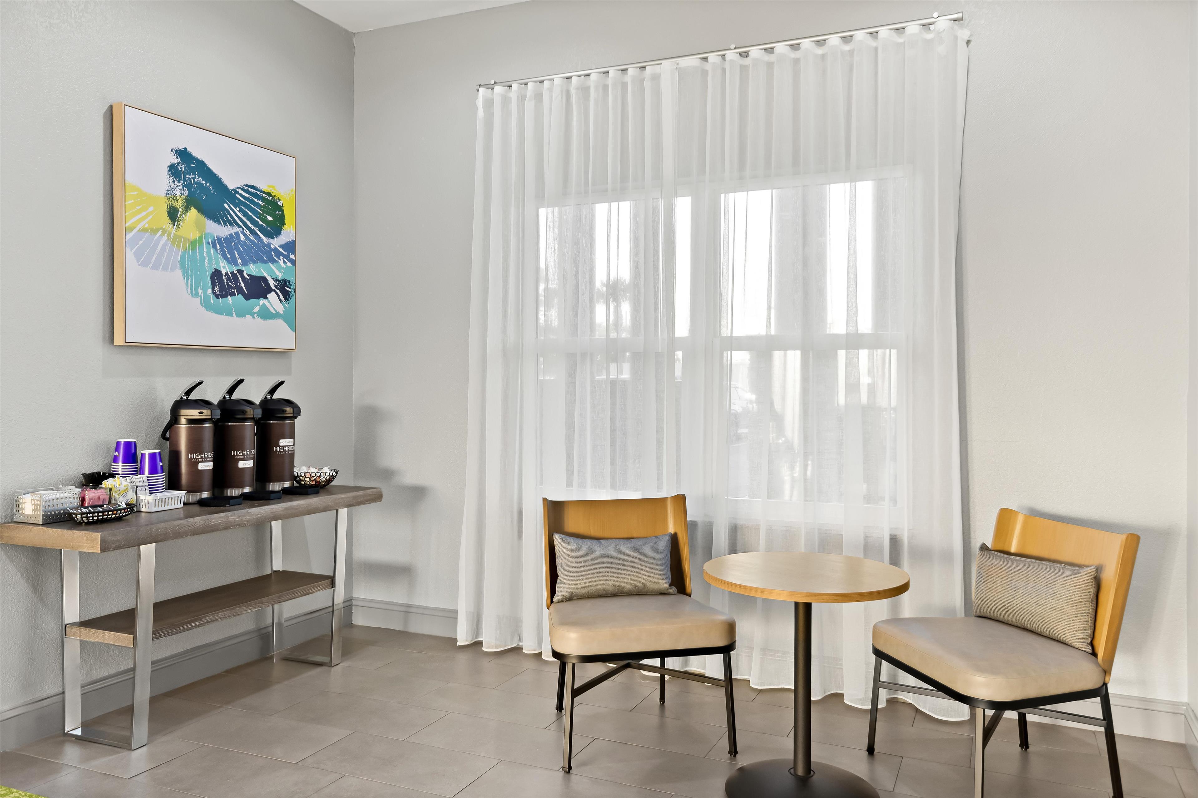 Vista Lobby Spark by Hilton Panama City Beach