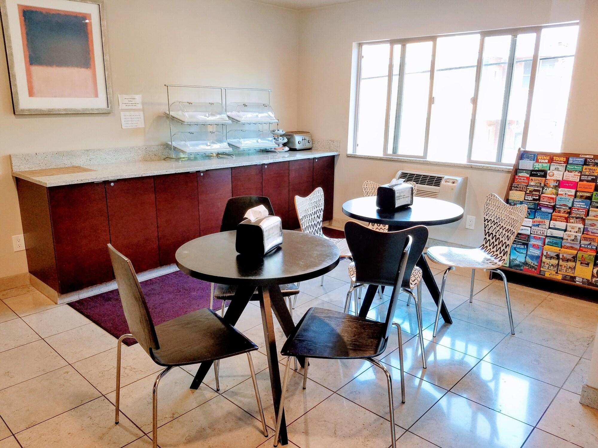 Restaurant Aladdin Inn & Suites