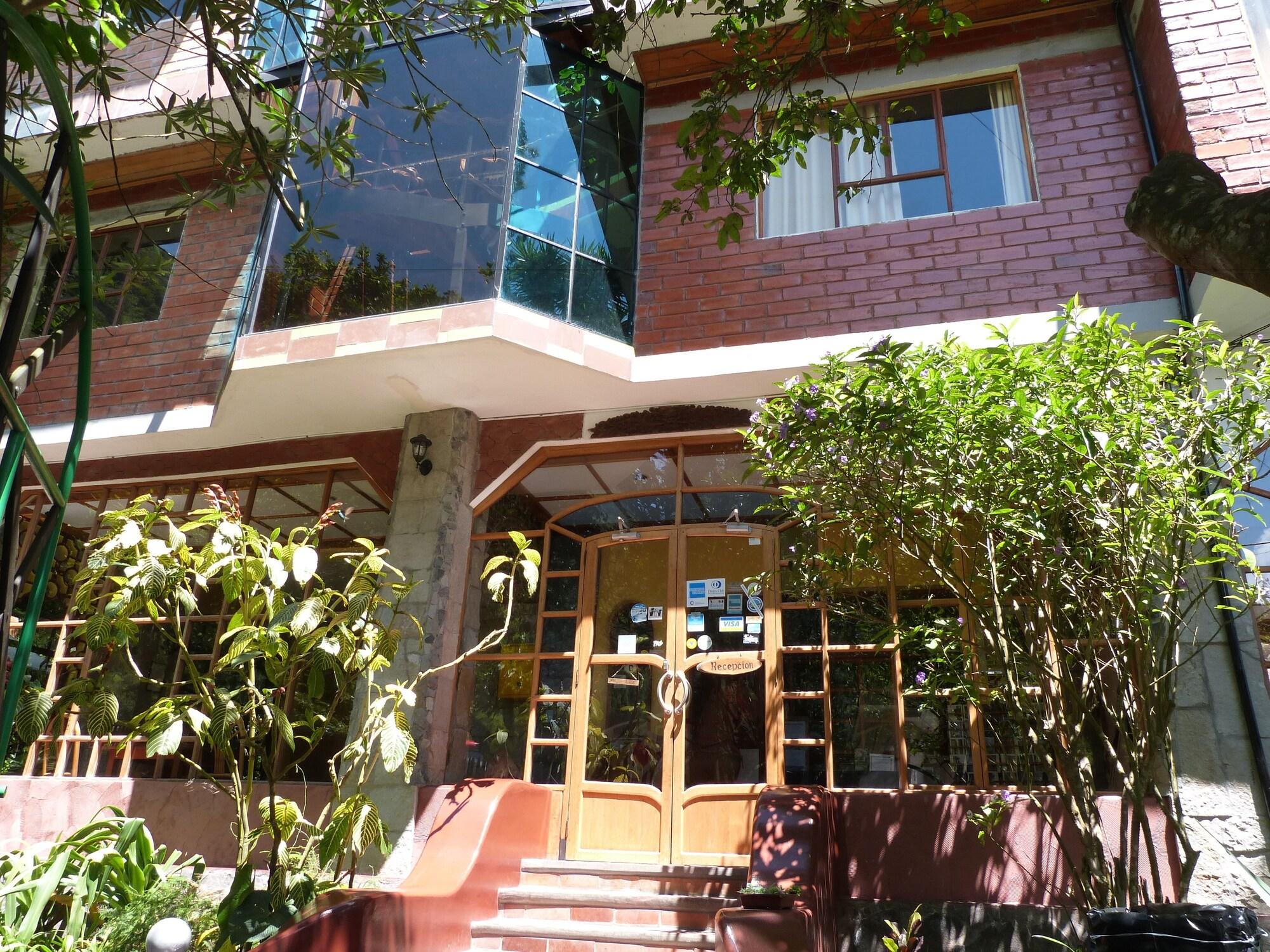 Vista Exterior Isla de Baños Hosteria y Spa