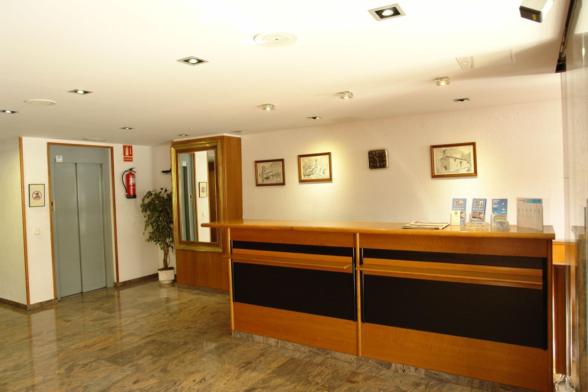 Vista Lobby Hotel Roc del Castell