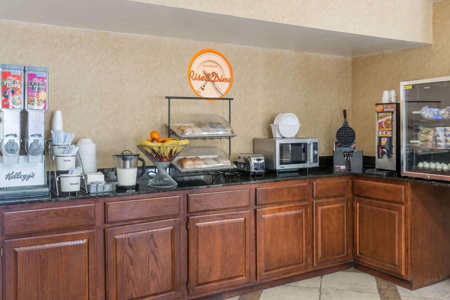 Restaurant Howard Johnson by Wyndham Dalton