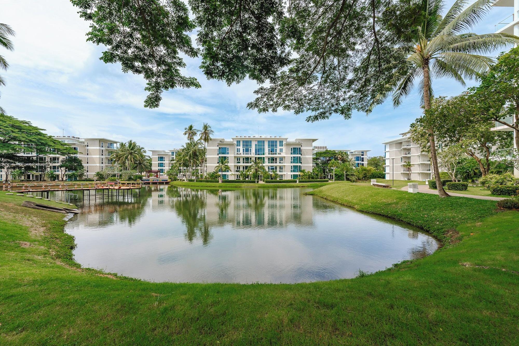 Vista Exterior Splash Beach Resort, Mai Khao, Phuket
