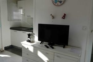 Alquiler Vacacional - Bright studio, wifi, parking, swimming pool, beach