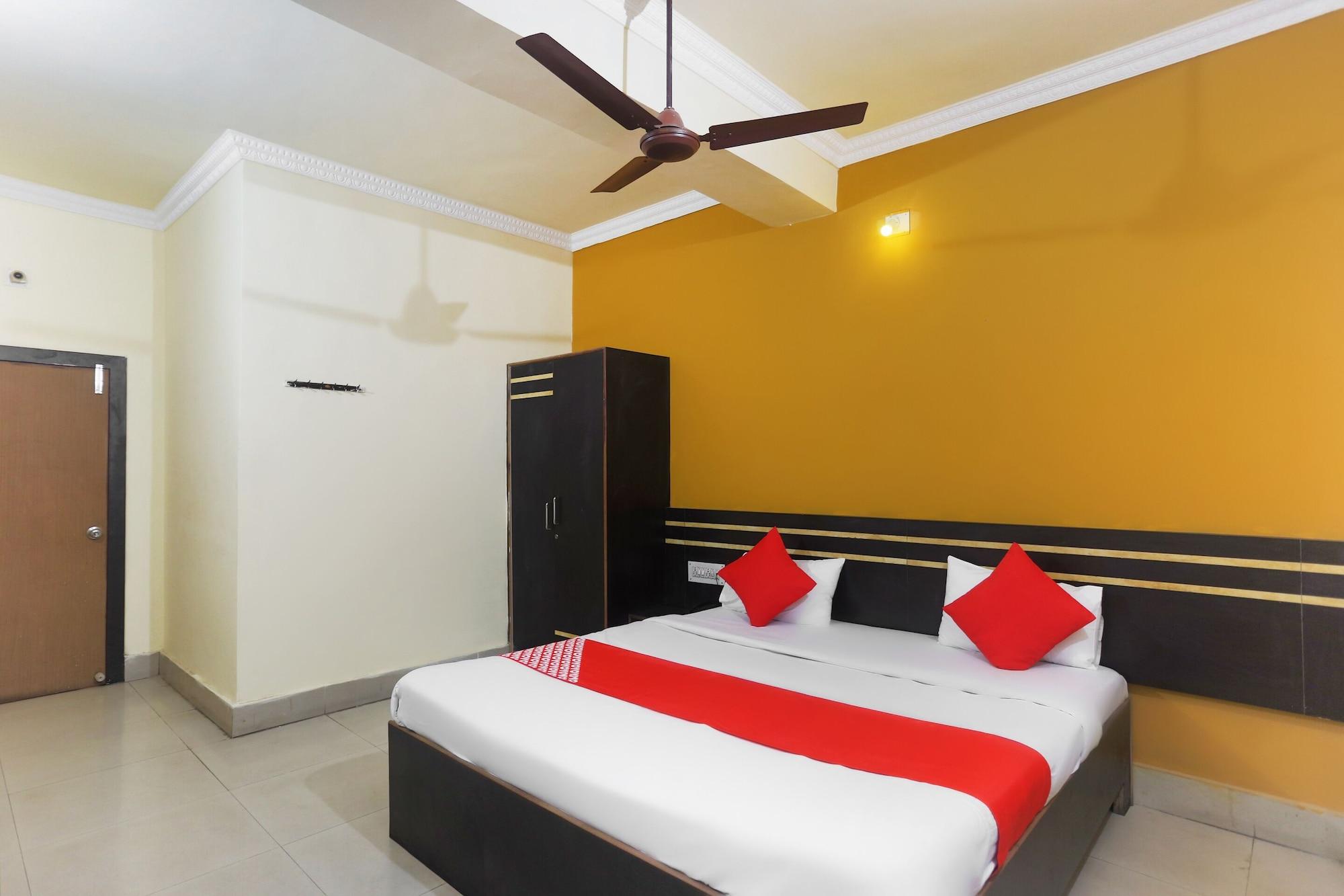 Habitación OYO 48884 Hotel Trishakti