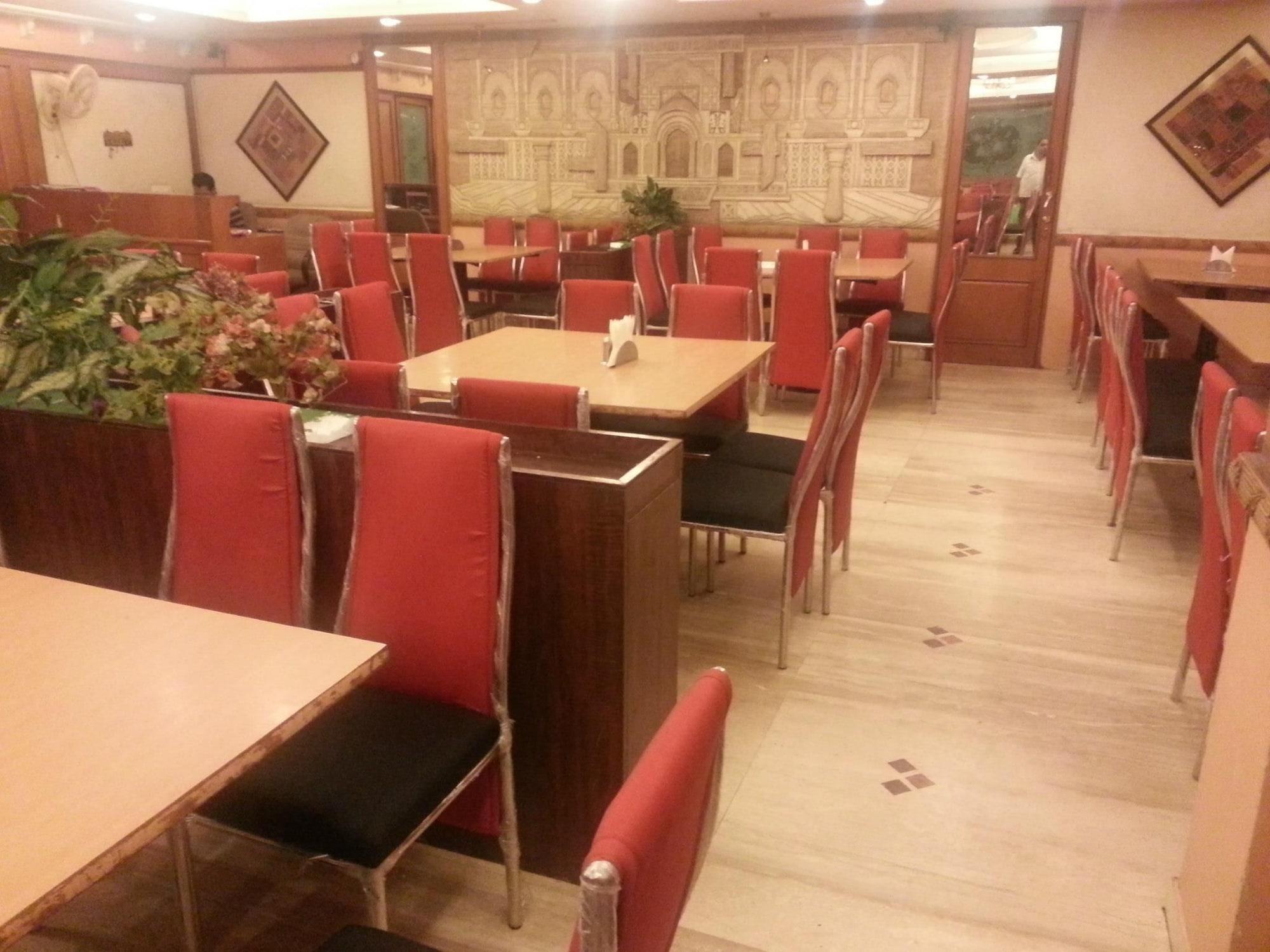Restaurant Hotel TARA International