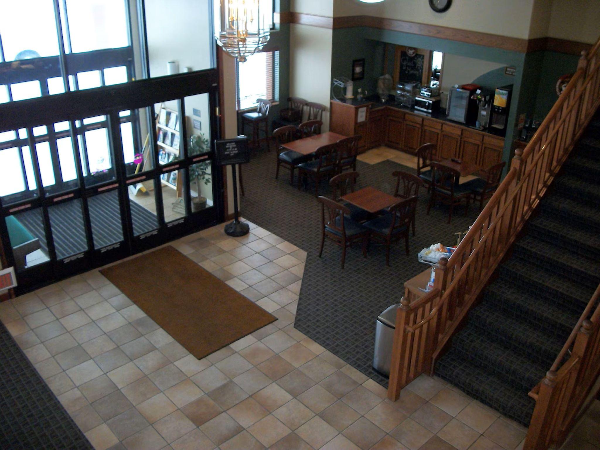Vista Lobby AmericInn by Wyndham Beulah