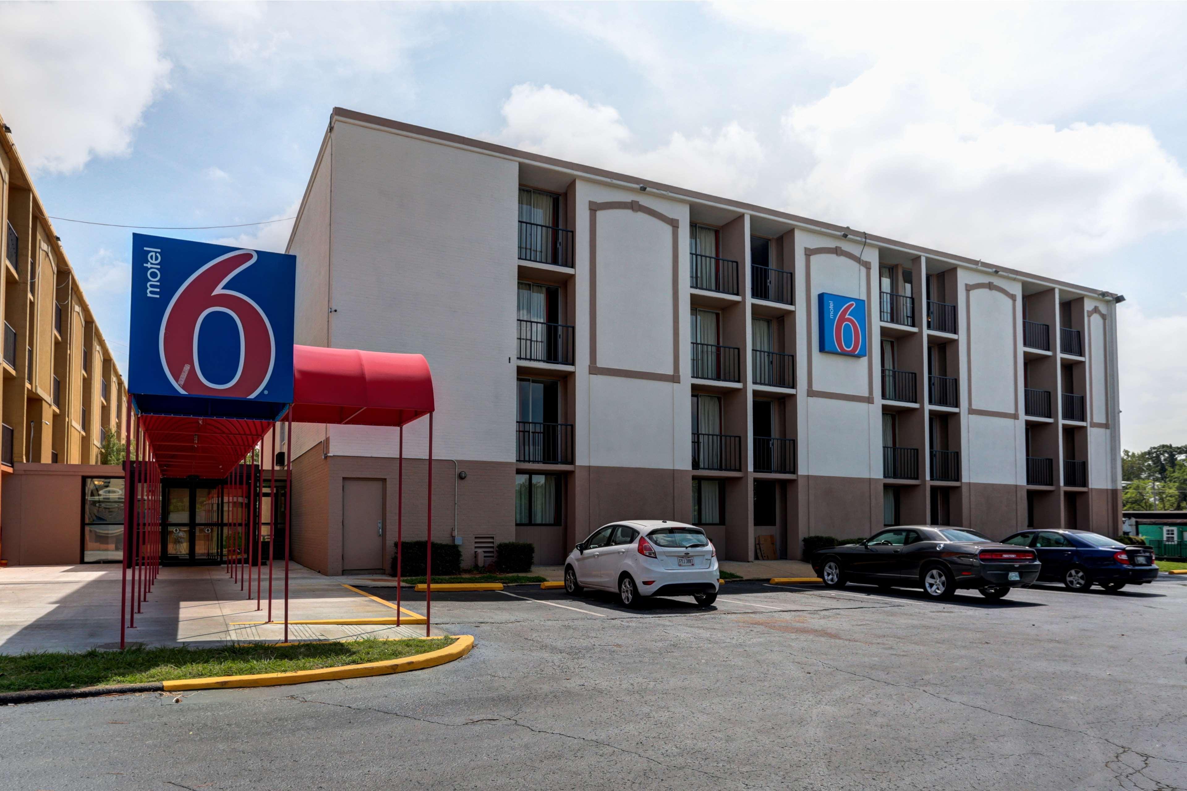 Varios Motel 6 Jackson, TN