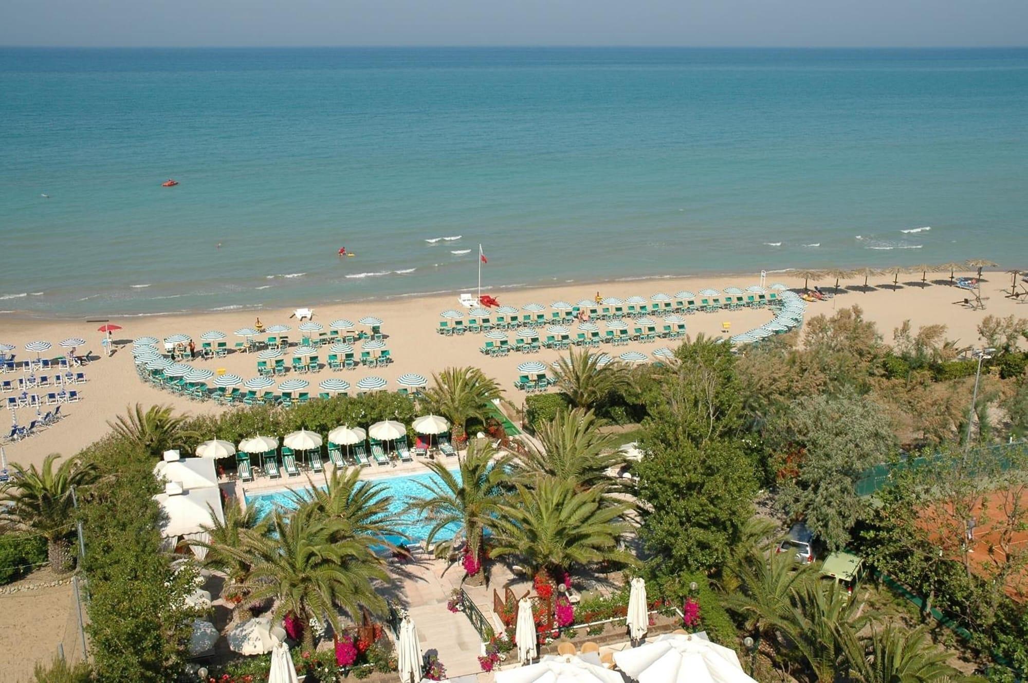 Playa Mion Hotel & Sanìo Restaurant