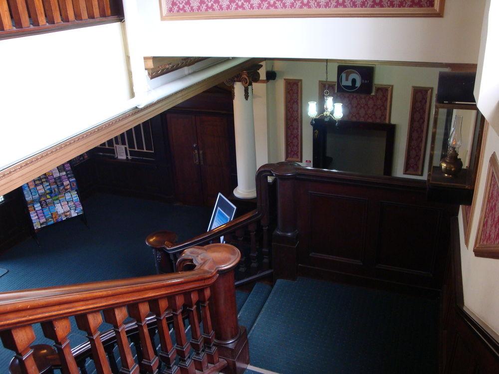 Varios Grand Hotel, Whangarei