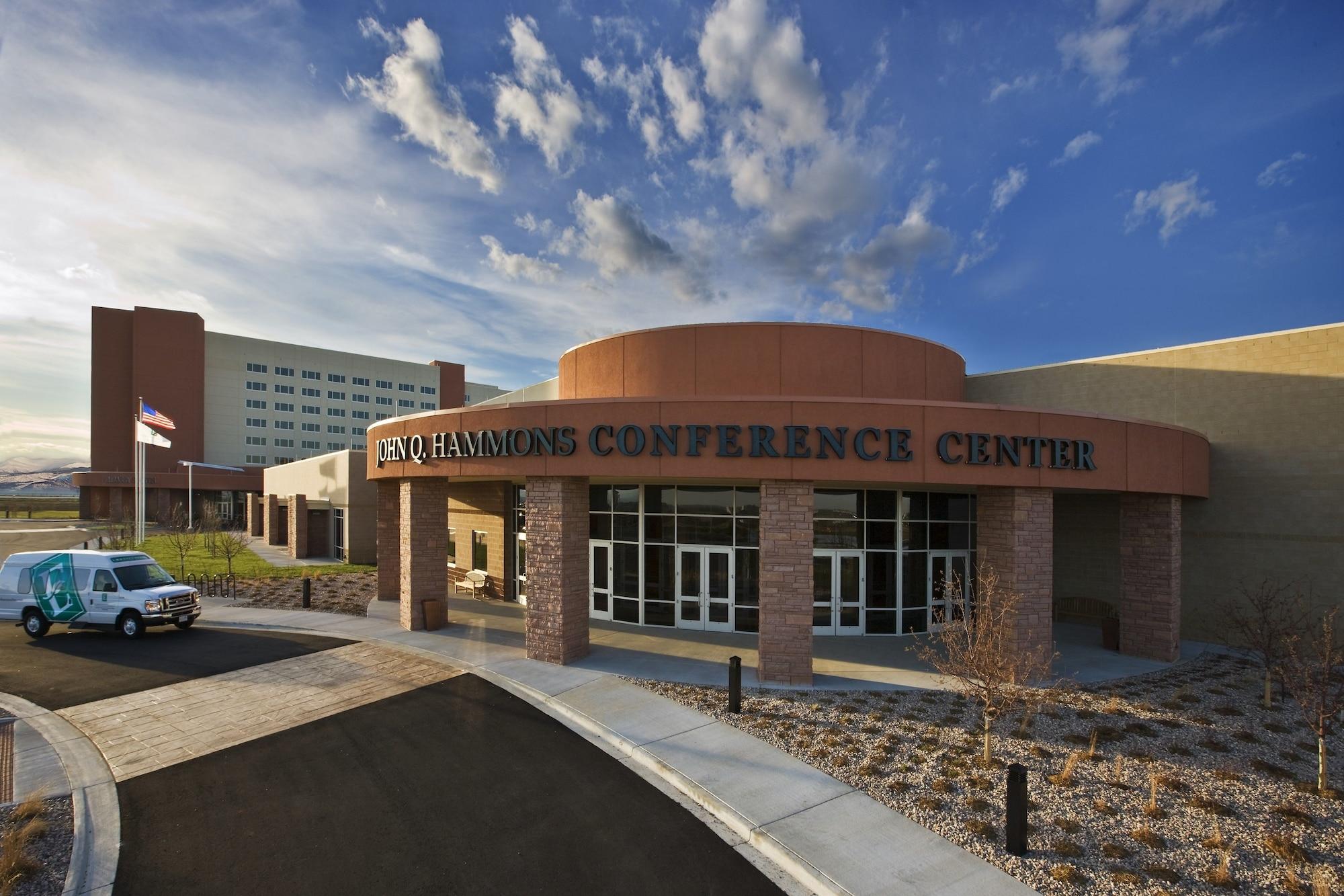 Vista Exterior Embassy Suites by Hilton Loveland Conference Center
