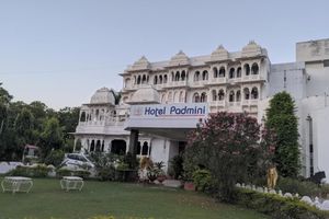 Alojamiento - Hotel Padmini Chittorgarh