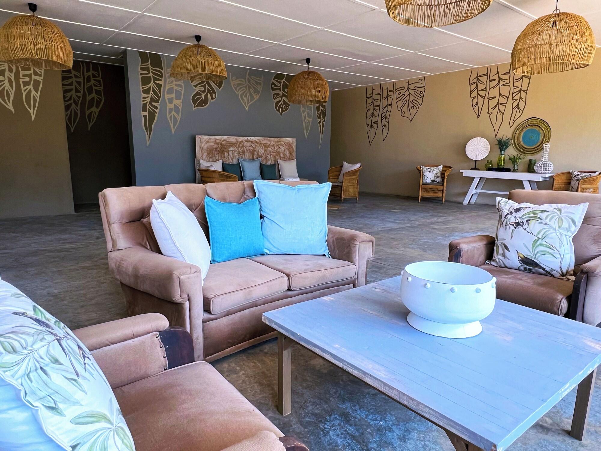 Varios Gwango Tamarillo Estate