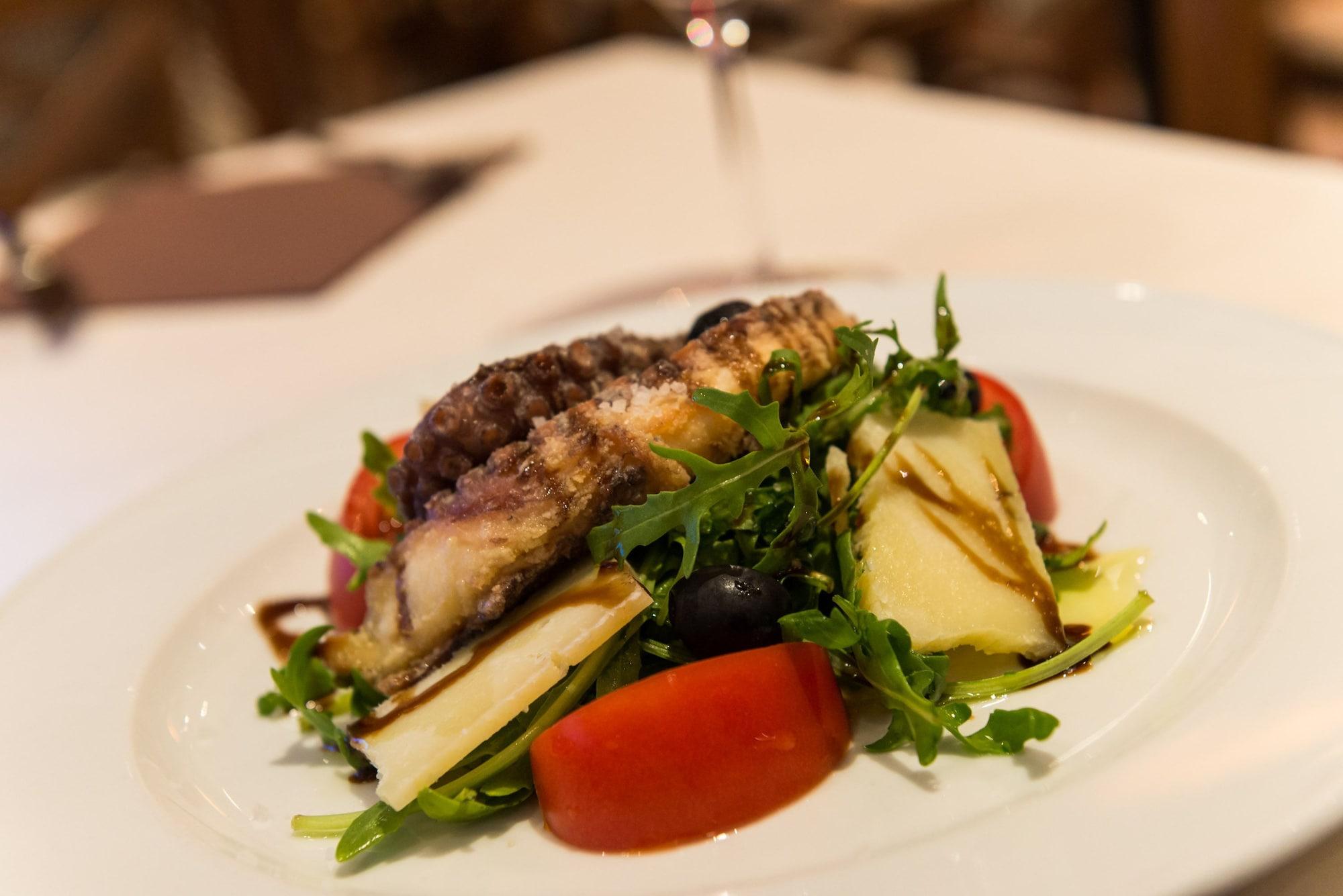 Restaurant Rooms Tezoro