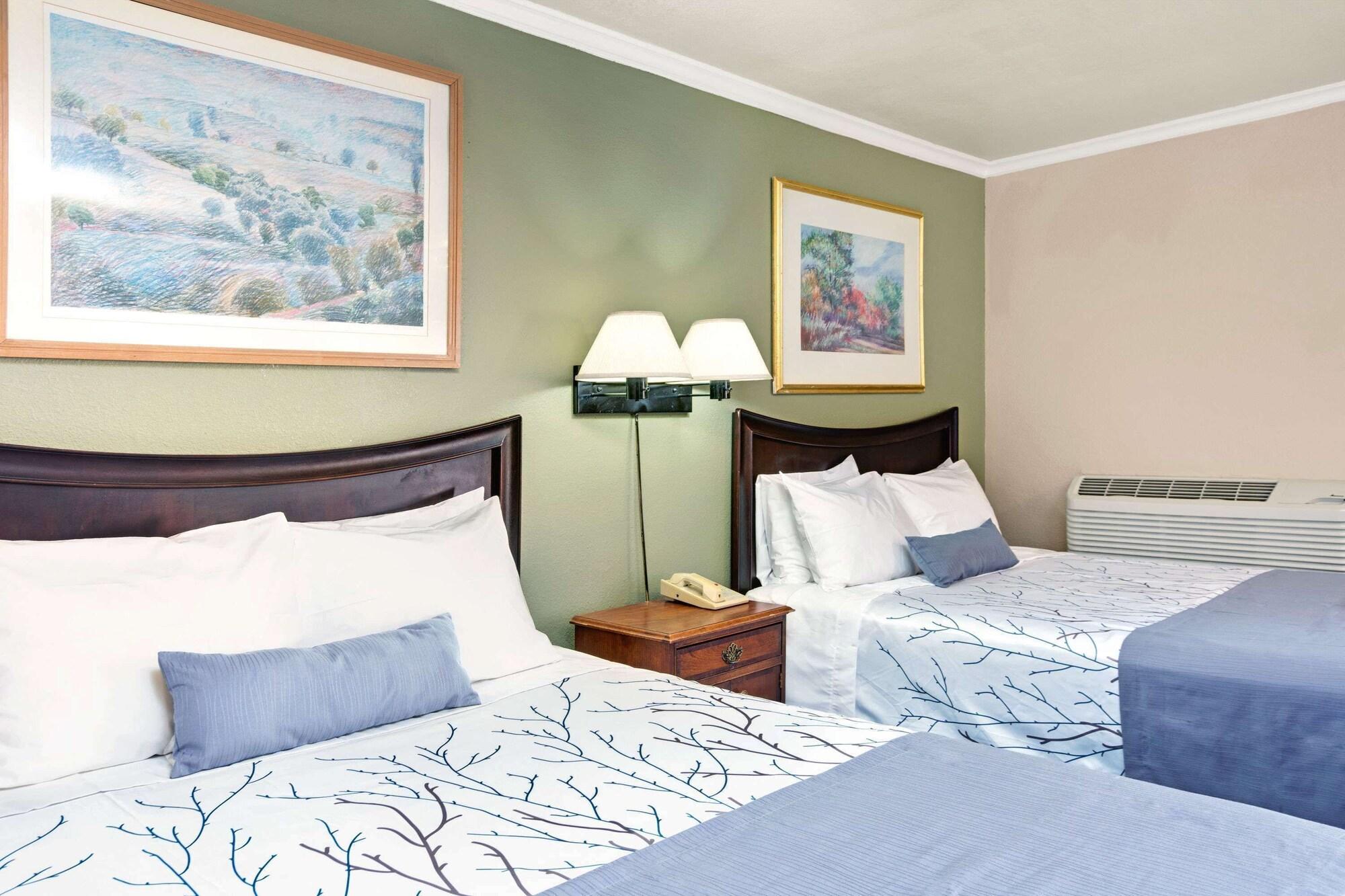 Habitación Days Inn by Wyndham San Jose