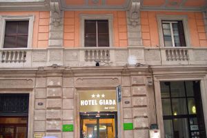 Alojamiento - Hotel Giada