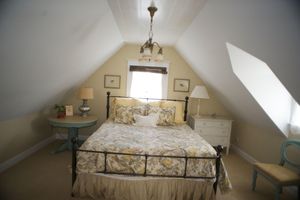 Alquiler Vacacional - Northbound Whale - Beautifully restored turn of the century charmer