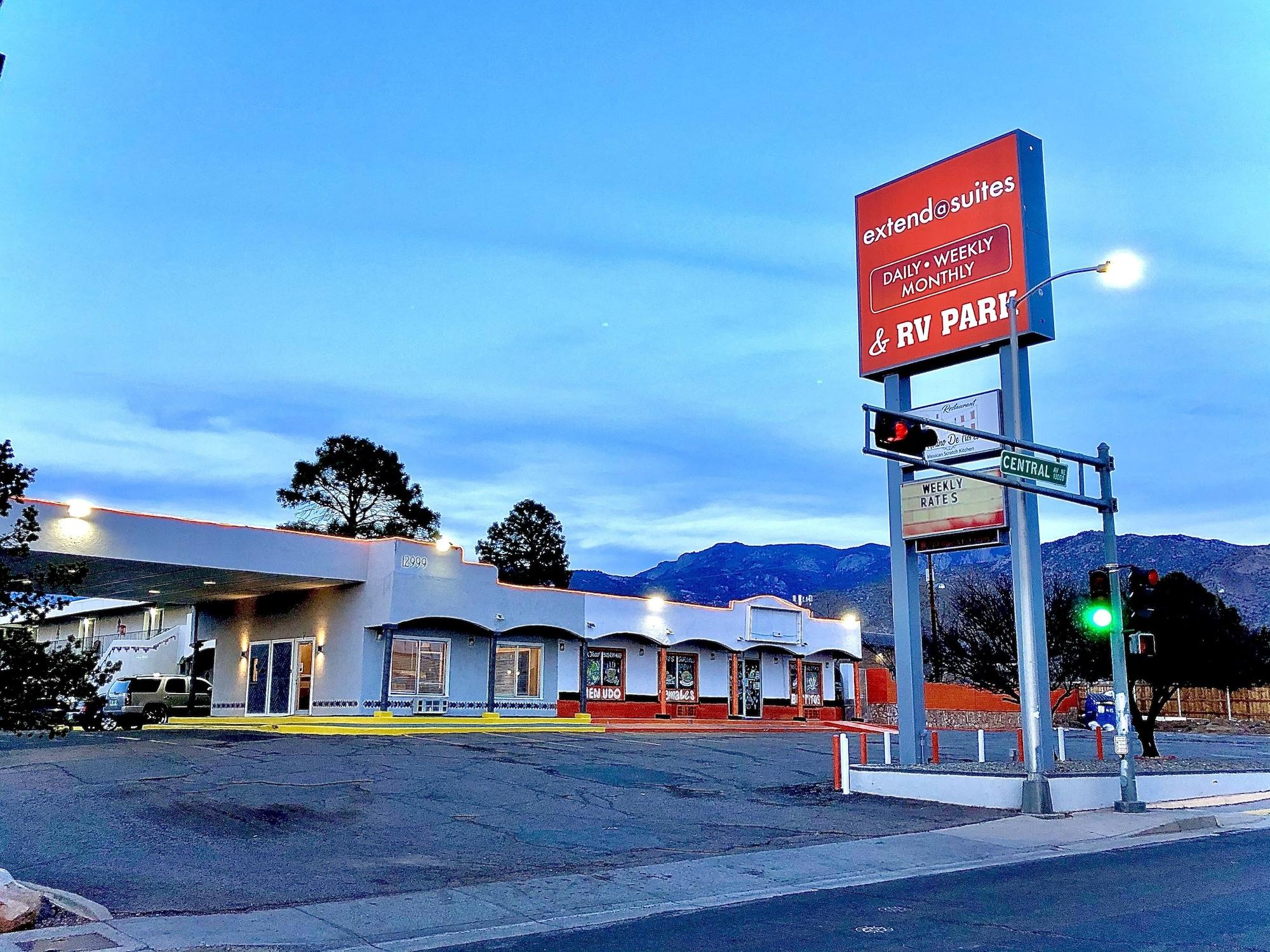 Vista Exterior Extend a Suites & RV Park