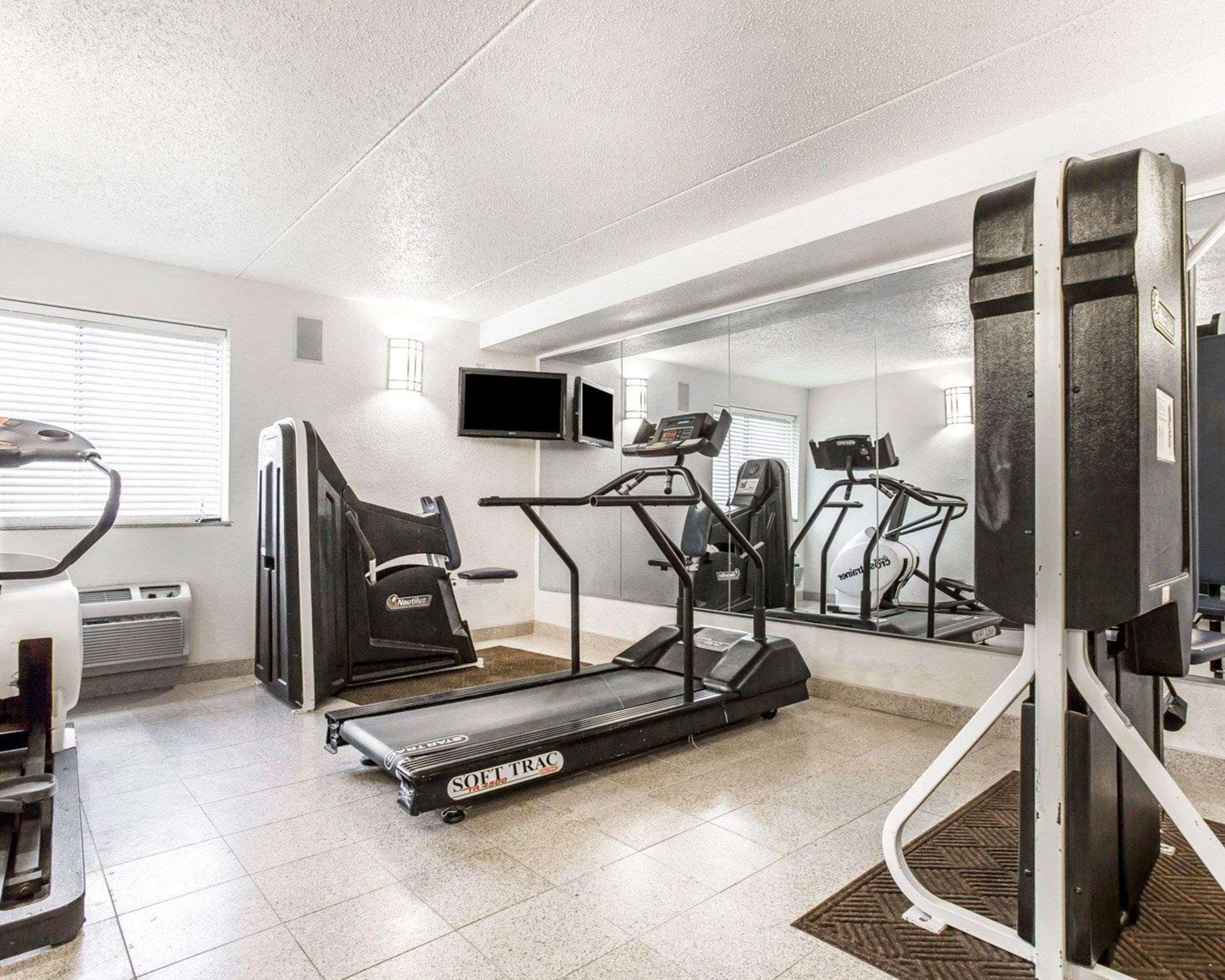 Gimnasio Quality Inn & Suites Coliseum