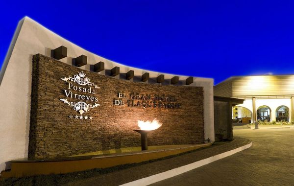 Festival Plaza - Hoteles cerca de La Central de Autobuses en Guadalajara
