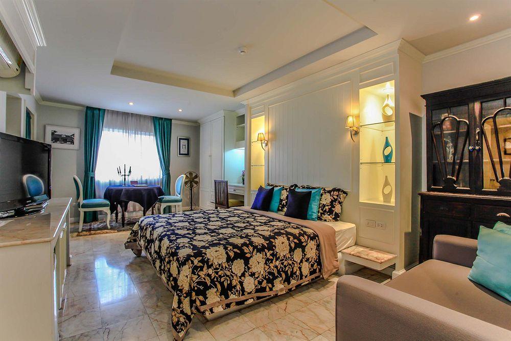 At Pingnakorn Nimman Chiangmai Hotel by null