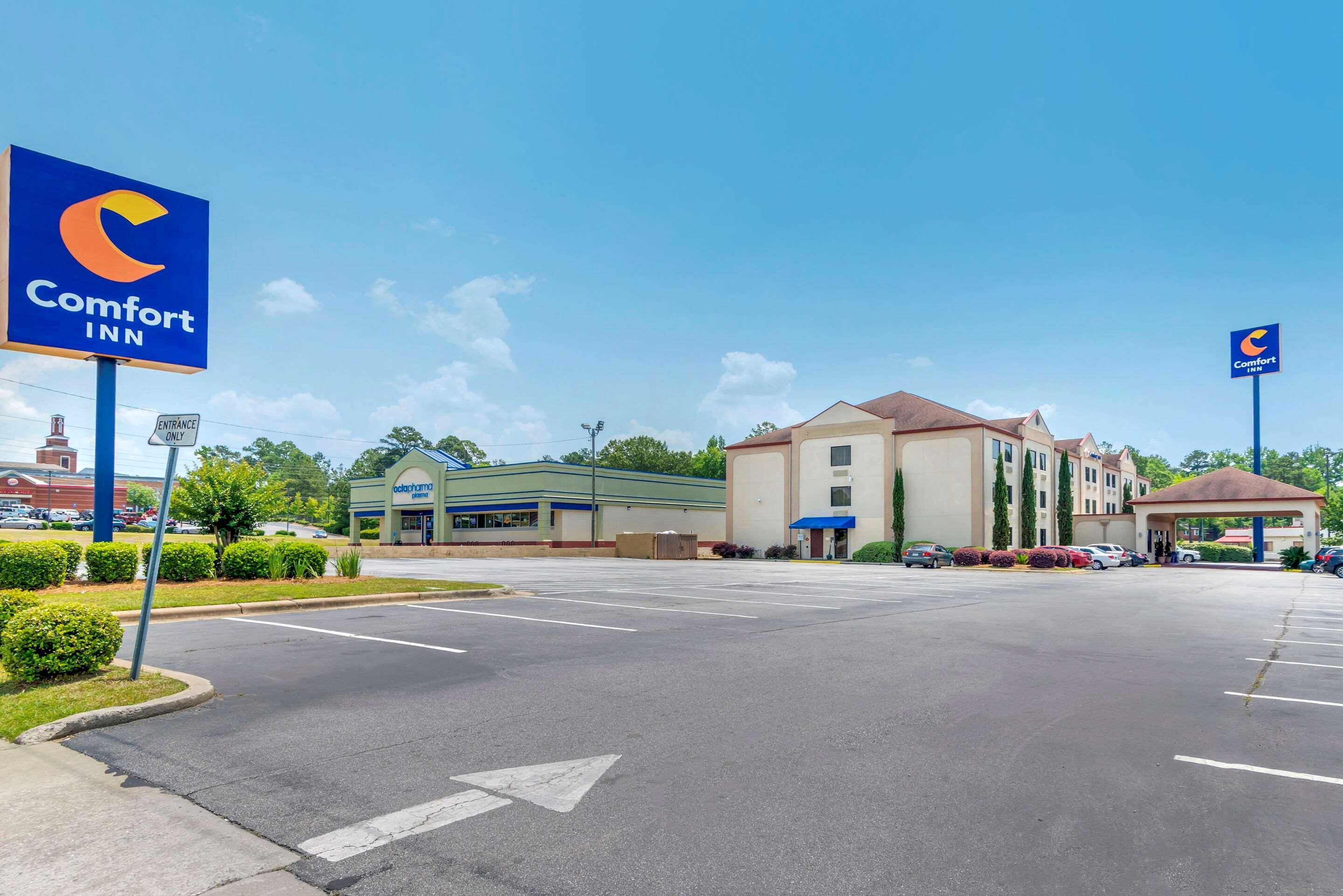 Vista Exterior Comfort Inn Columbus near Fort Benning