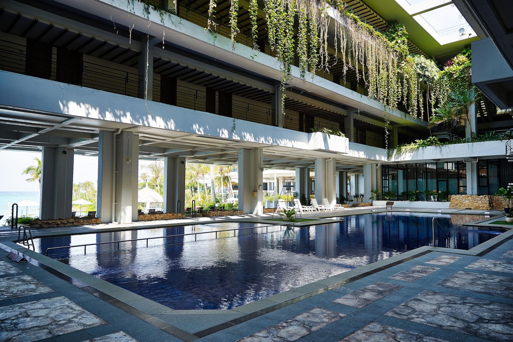 Vista Piscina Palace in Moon Beach