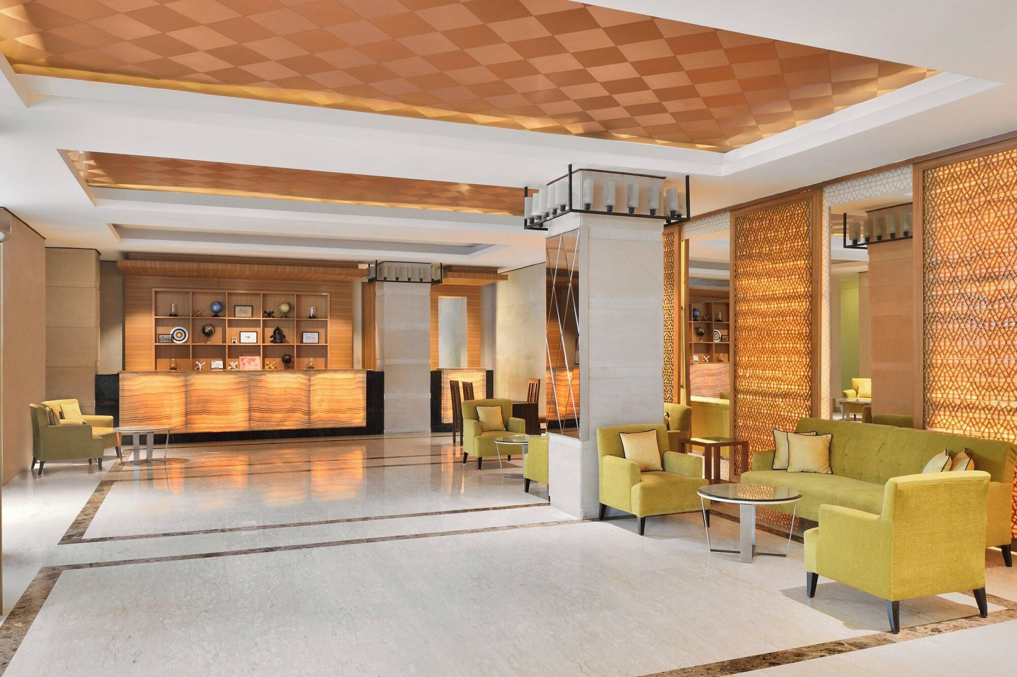 Vista Lobby Four Points by Sheraton Jaipur, City Square