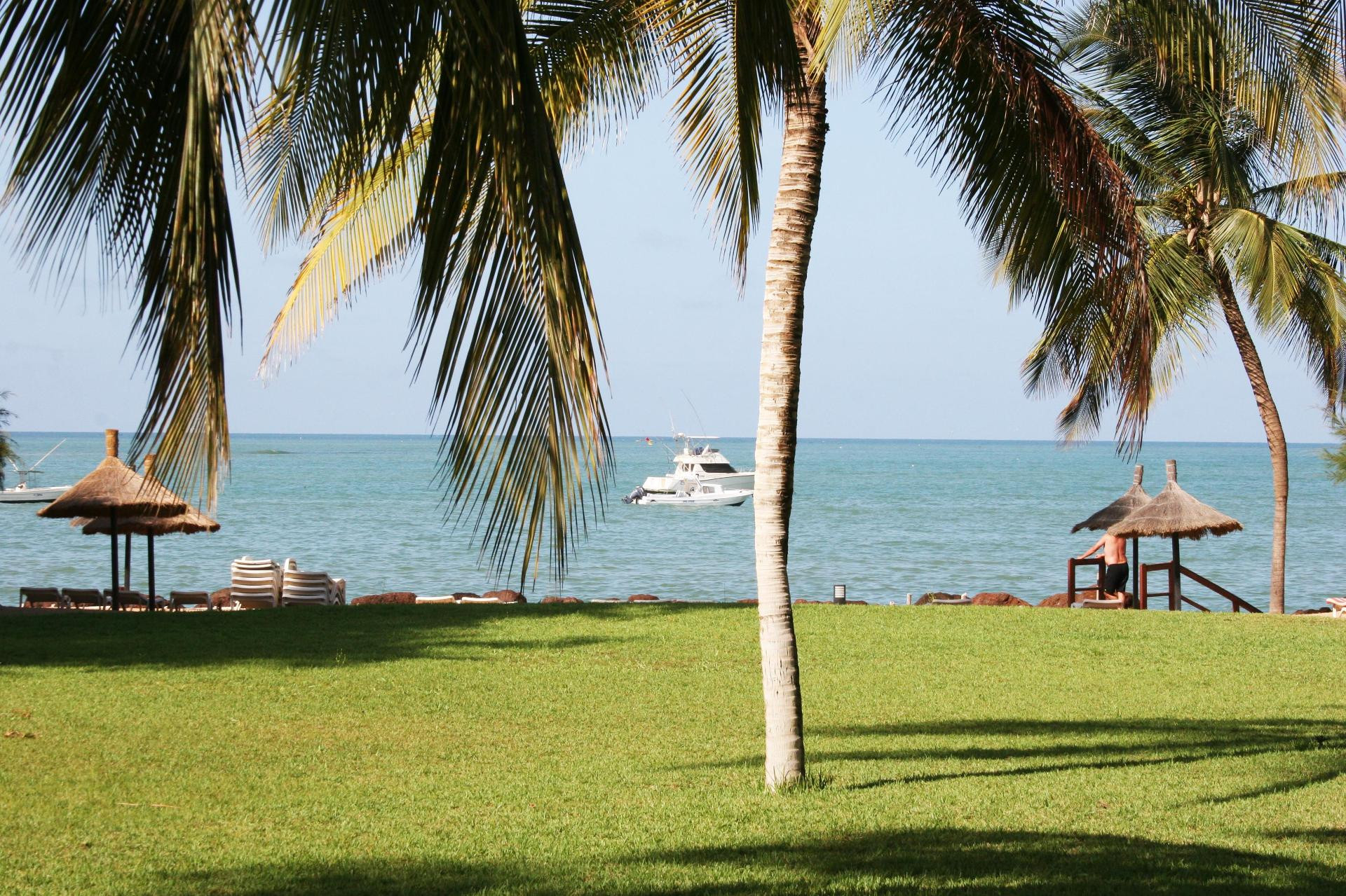 Vista Exterior Le Saly Hotel & Hotel Club Filaos