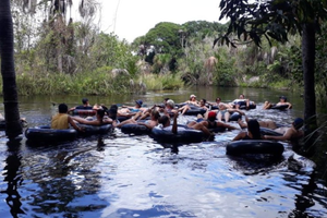 Actividad - Tour Cardosa - flotando en el río Formiga (Saliendo de Barreirinhas)