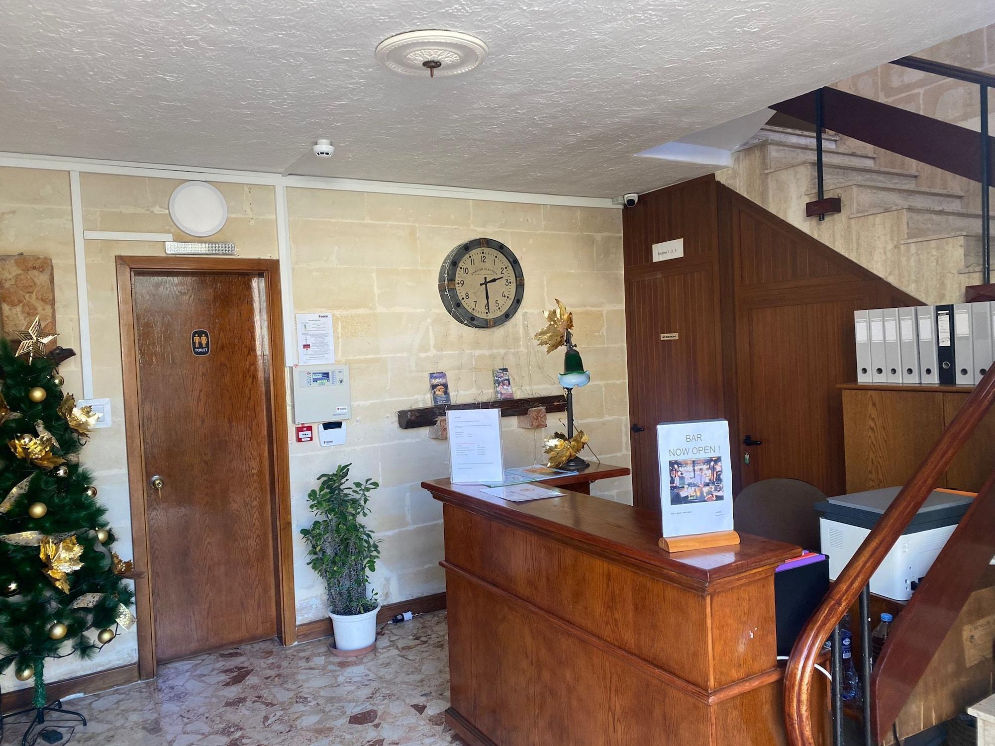 Vista Lobby Green Grove Guest house