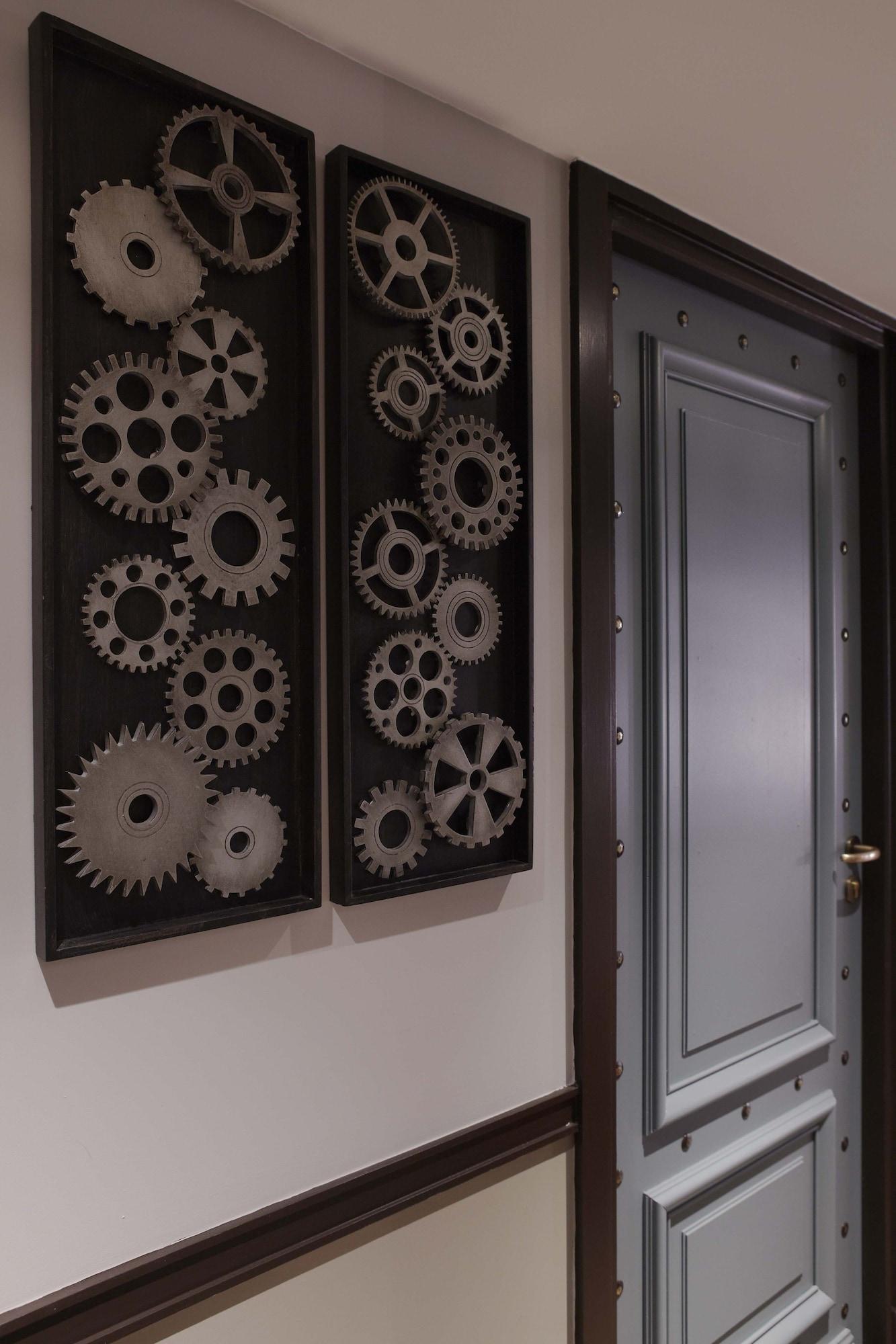 Varios Hotel Therese