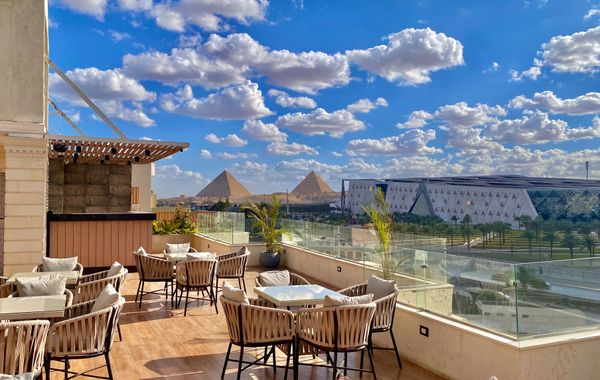 New Museum, Pyramids Inn