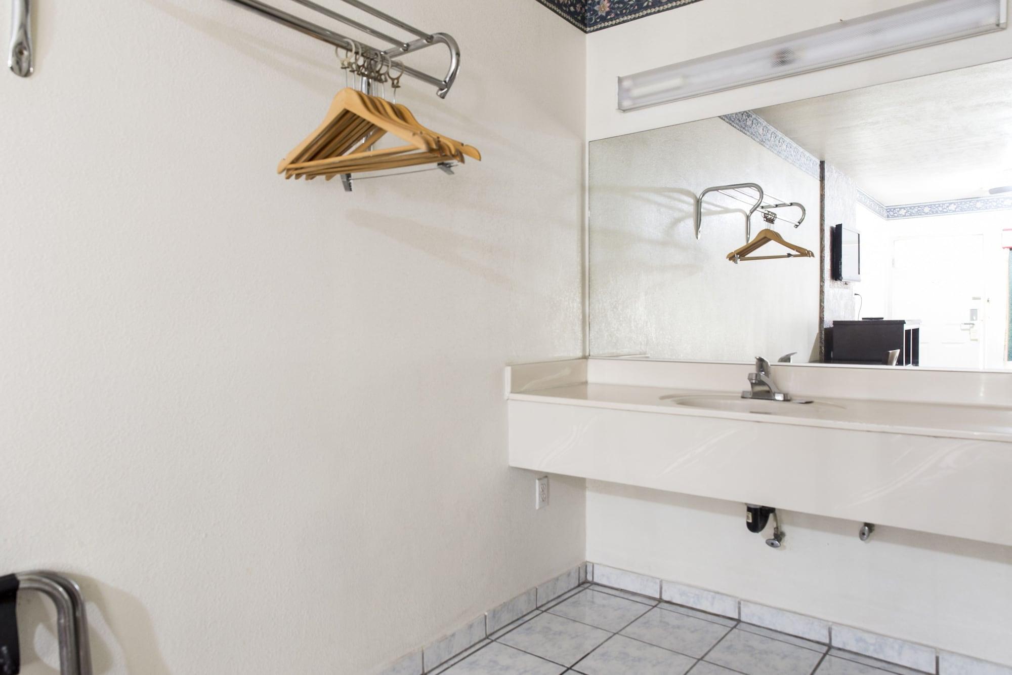 Equipamiento de Habitación Hollywood Guest Inn