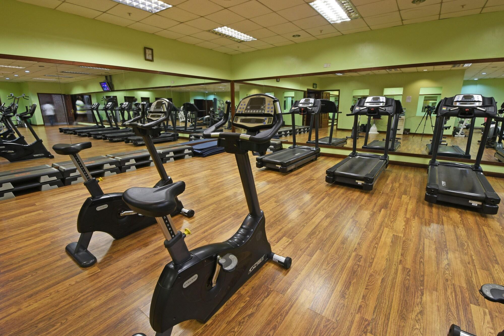 Gimnasio Imperial Royale Hotel