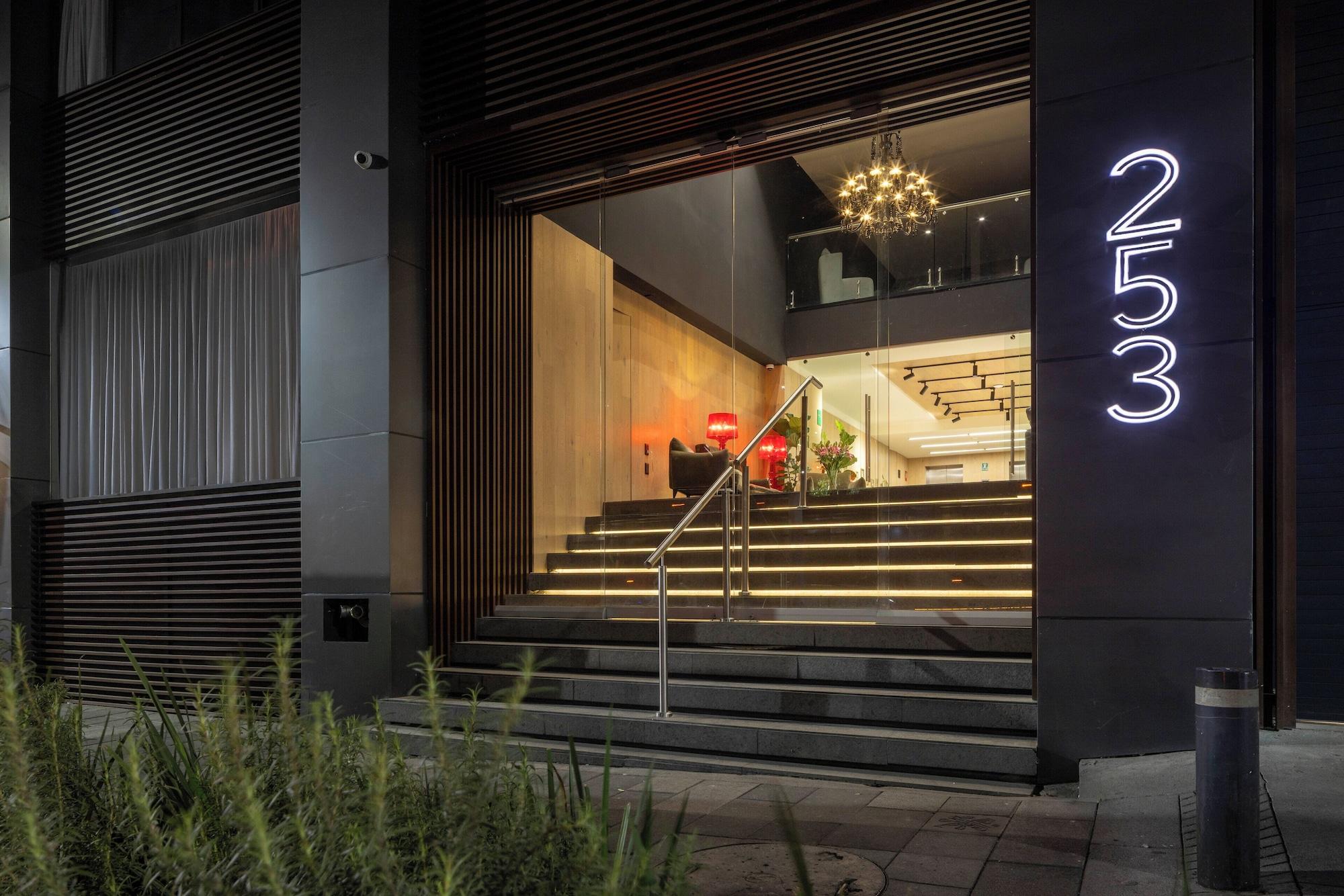 Varios Colony Residences & Suites