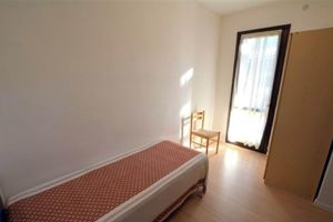 Alquiler Vacacional - Large row House With Private Fenced Garden for 10 Guests in Lignano Pineta