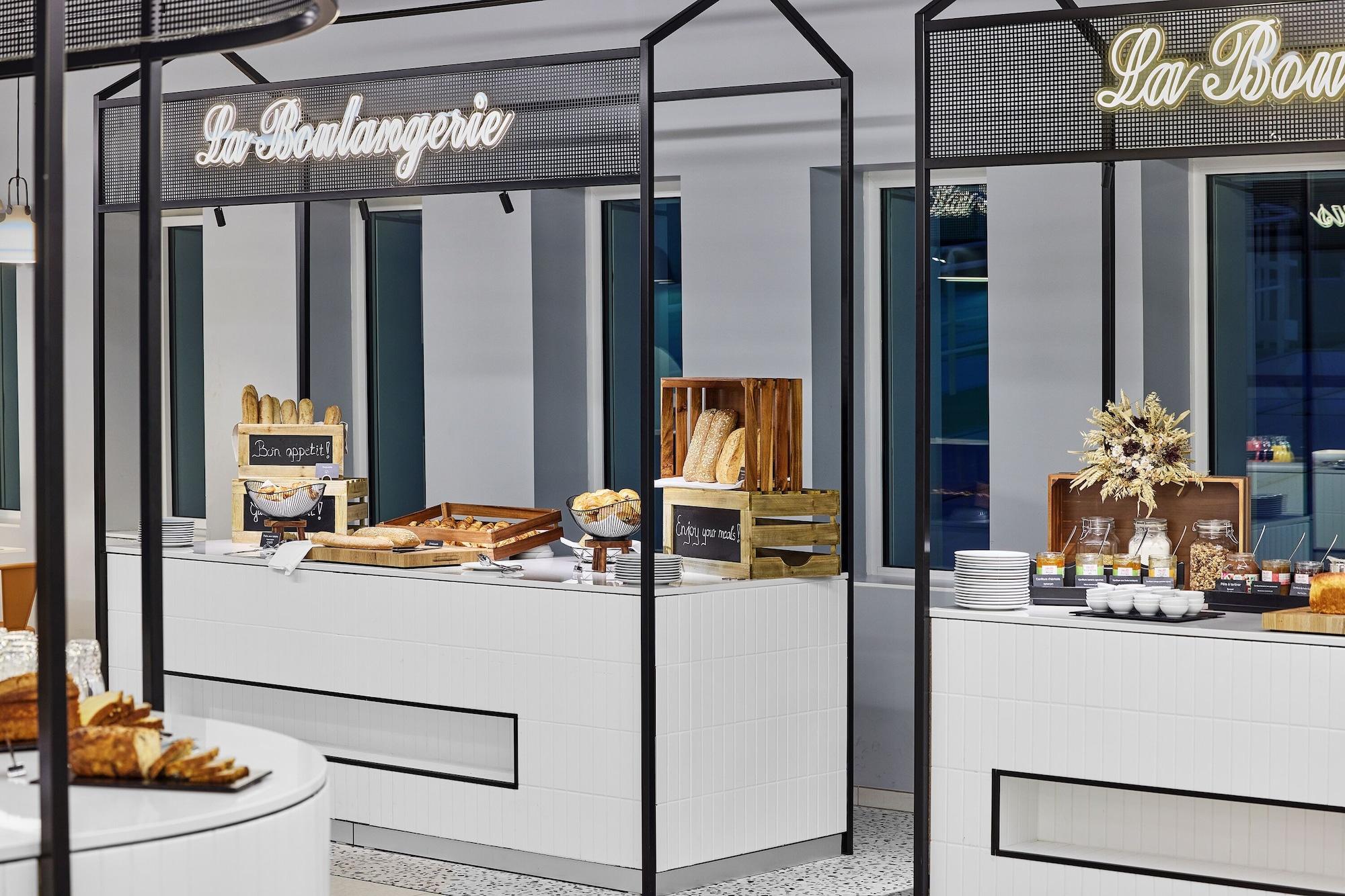 Restaurant H4 Hotel Wyndham Paris Pleyel Resort