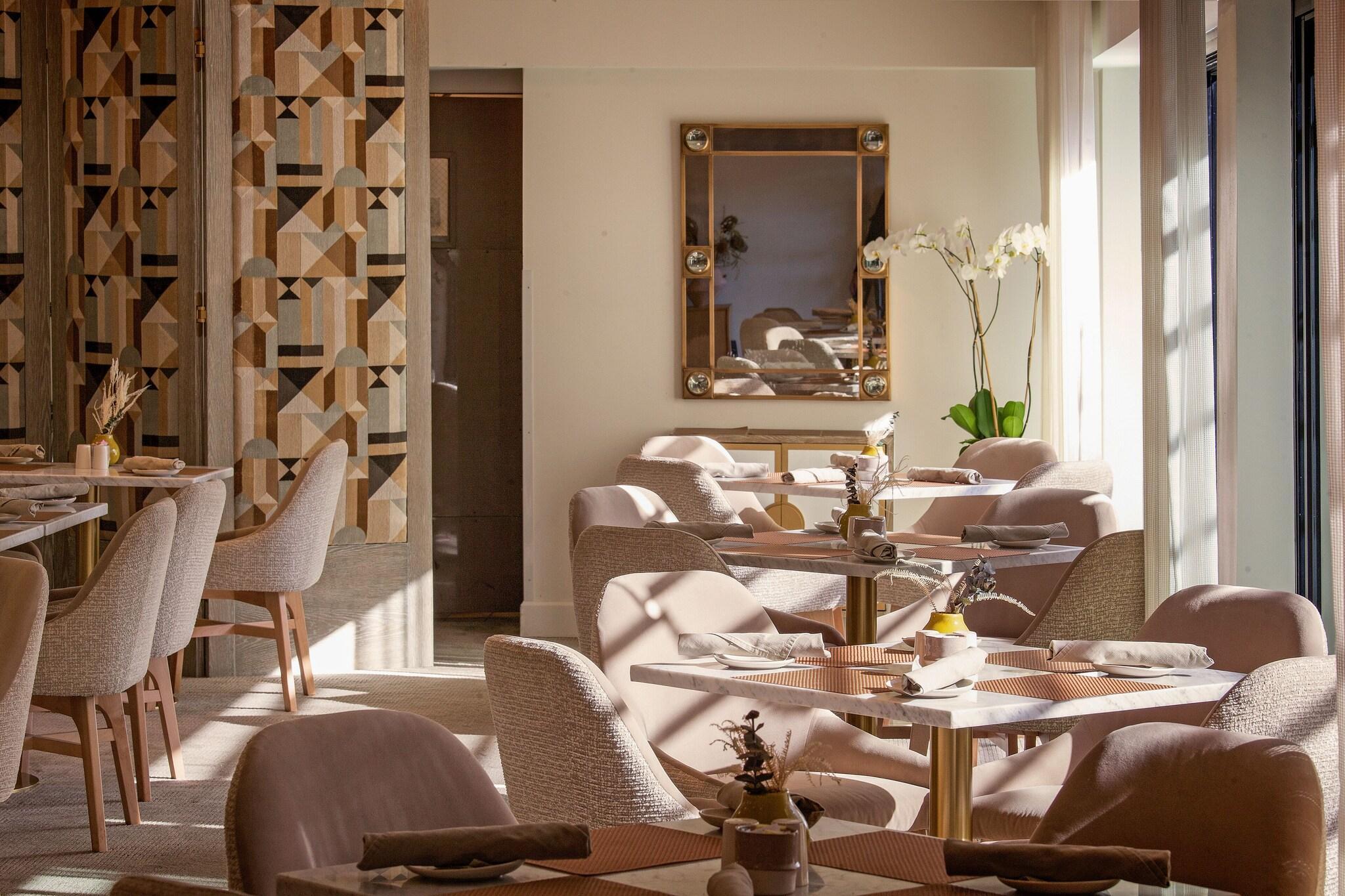 Restaurant Luxe Sunset Boulevard Hotel
