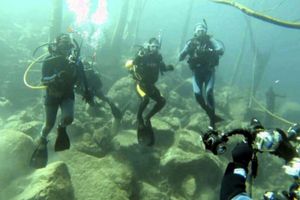 Actividad - Bautismo de Buceo en Lago Moreno, Bariloche