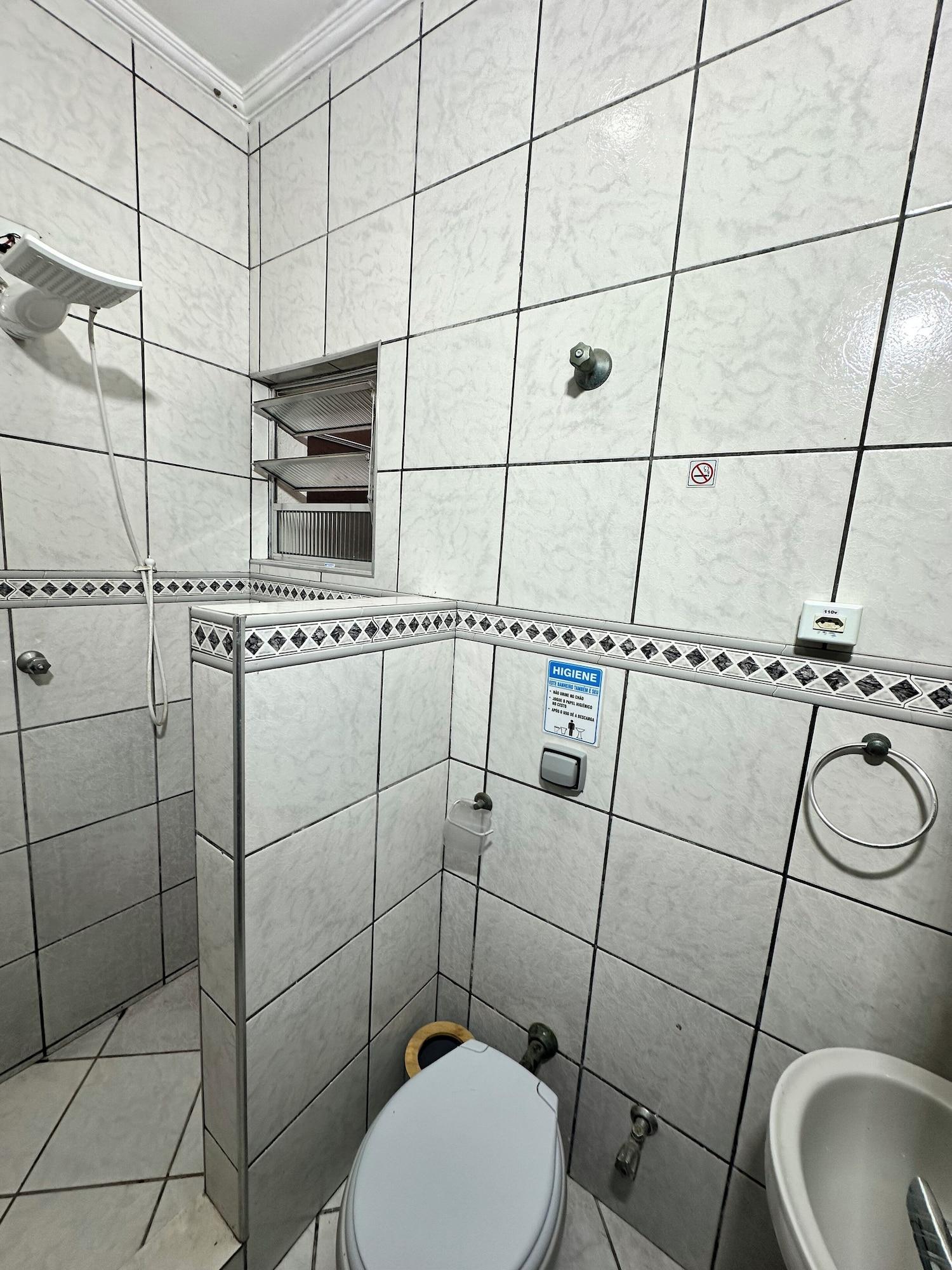 Equipamiento de Habitación Pousada Canto da Montanha Guarujá