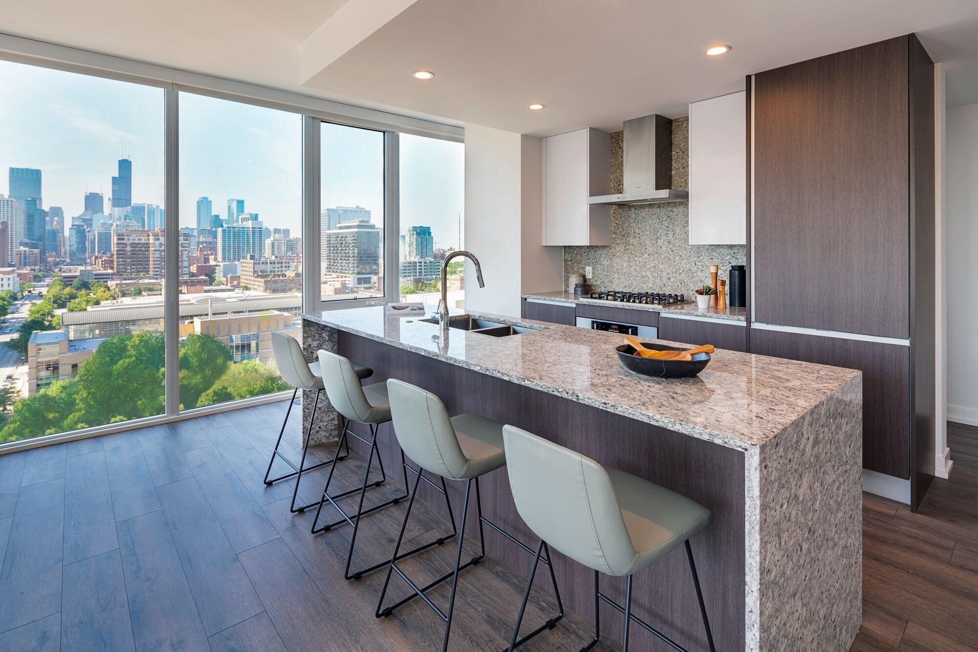 Vista Exterior Level Chicago – Old Town