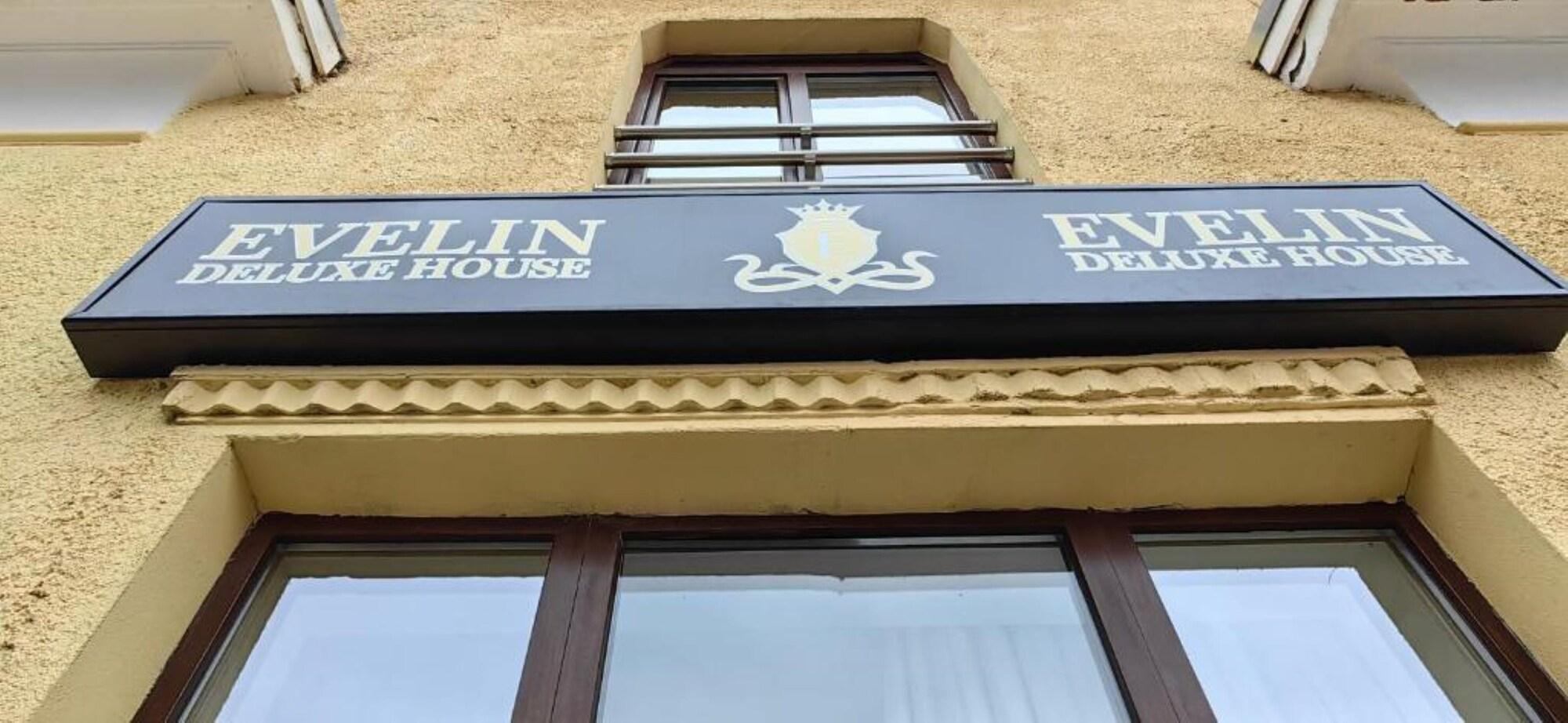 Vista Exterior Evelin Deluxe House