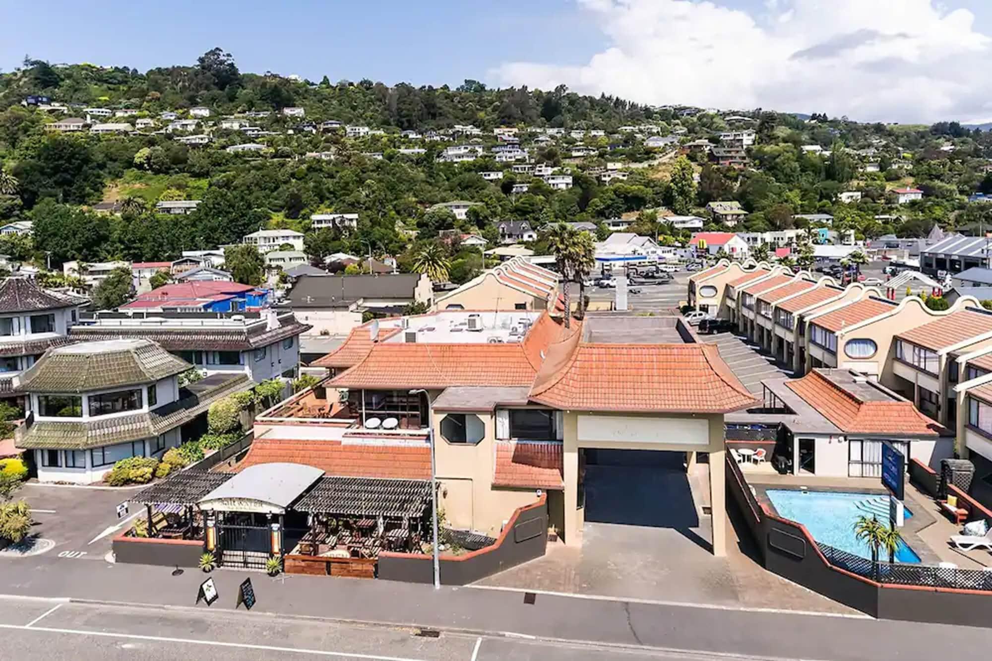 Vista Exterior The Beachcomber Hotel