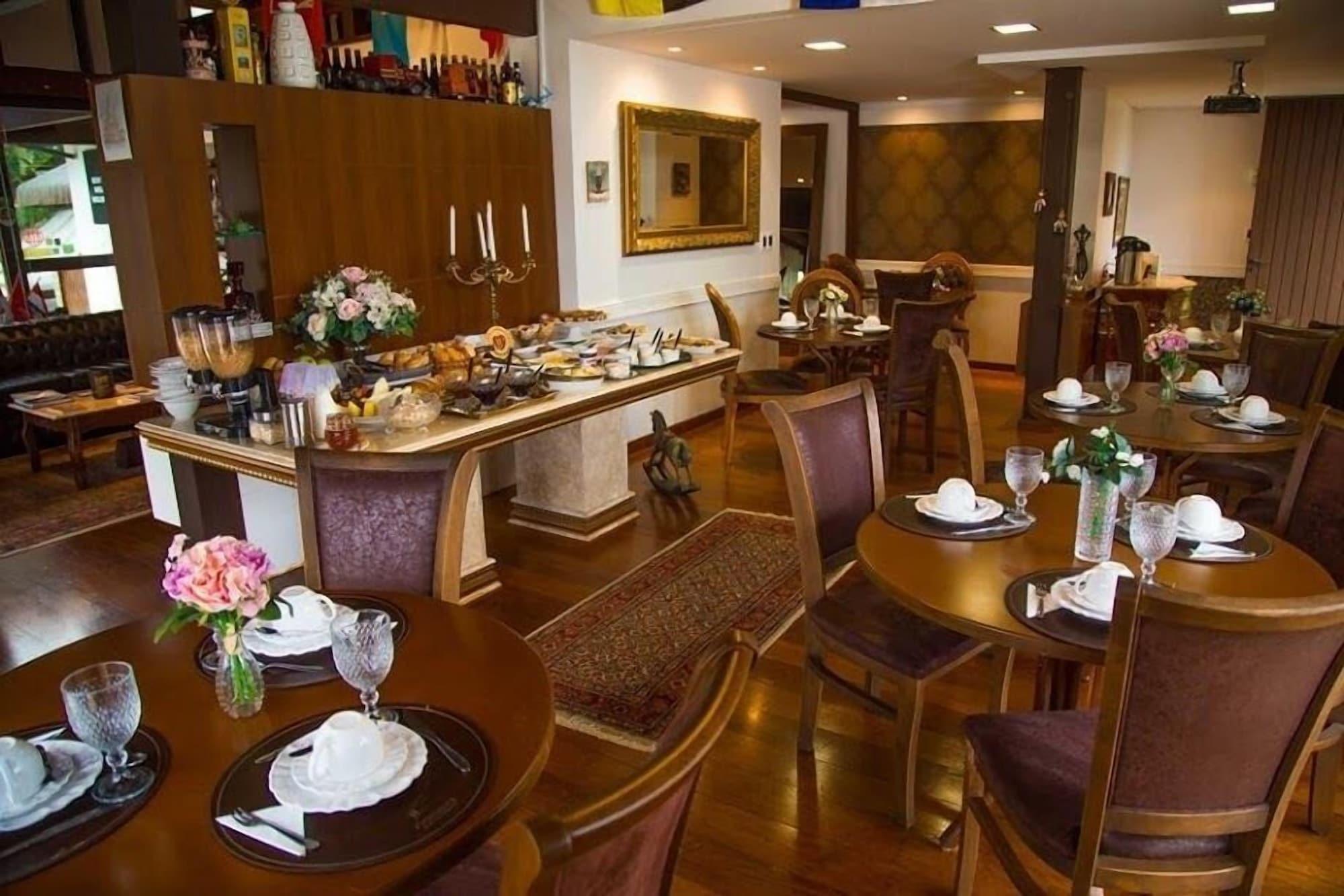 Bar/Salón Pousada Casa Branca