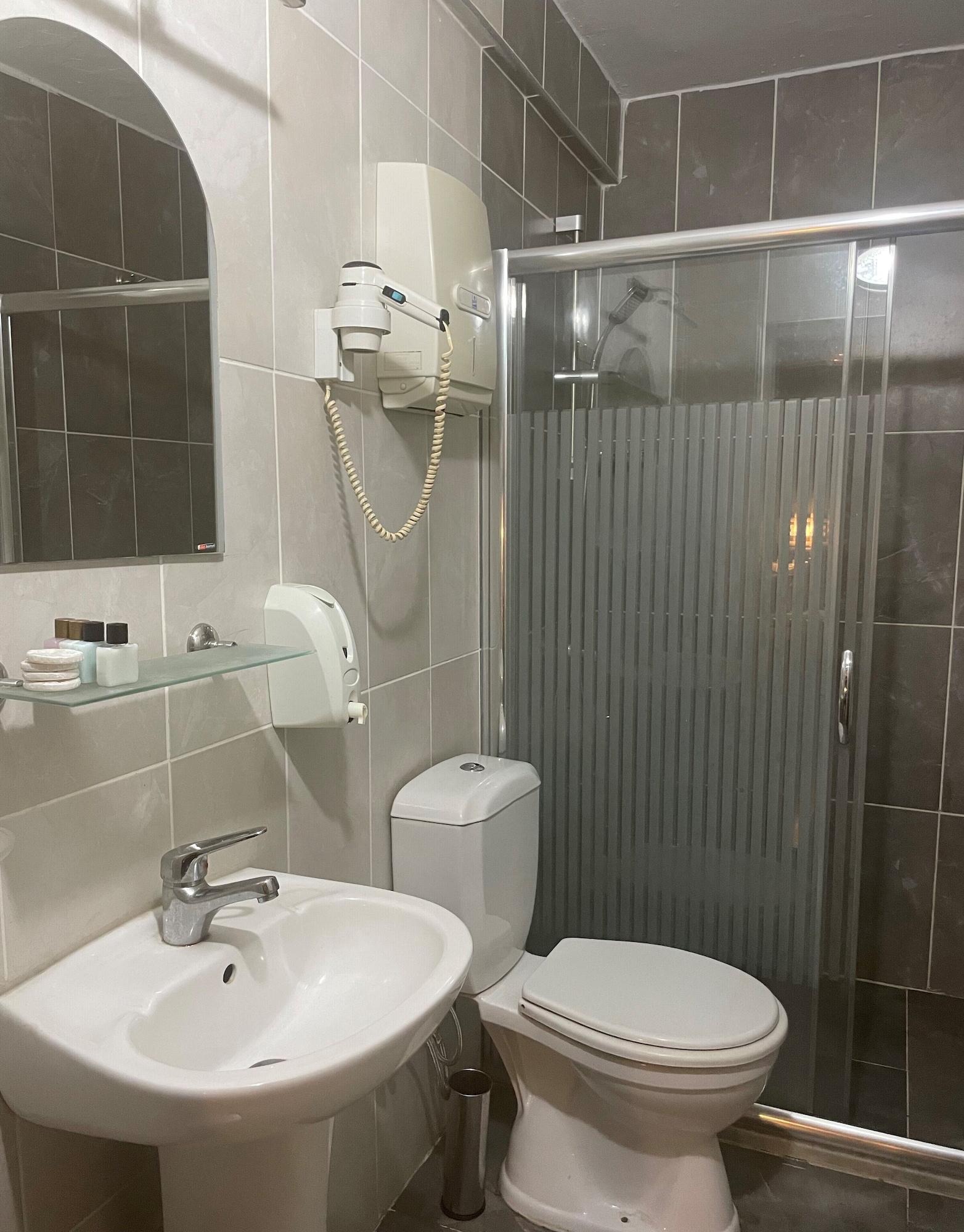 Equipamiento de Habitación Otel Yalta