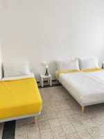Alquiler Vacacional - Apartment in Alba with free parking. Sleeps 7. Self check-in