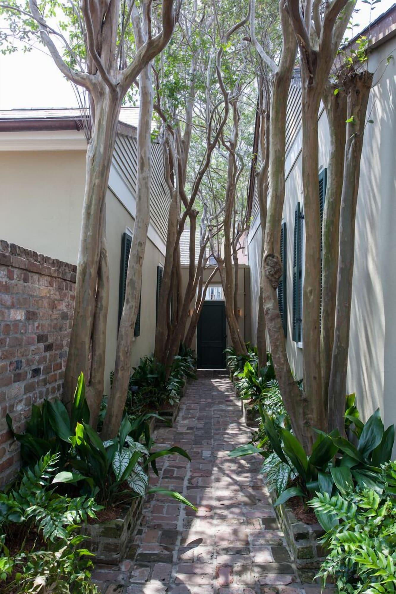 Vista Lobby Audubon Cottages