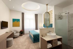 Alojamiento - Mera Hotel