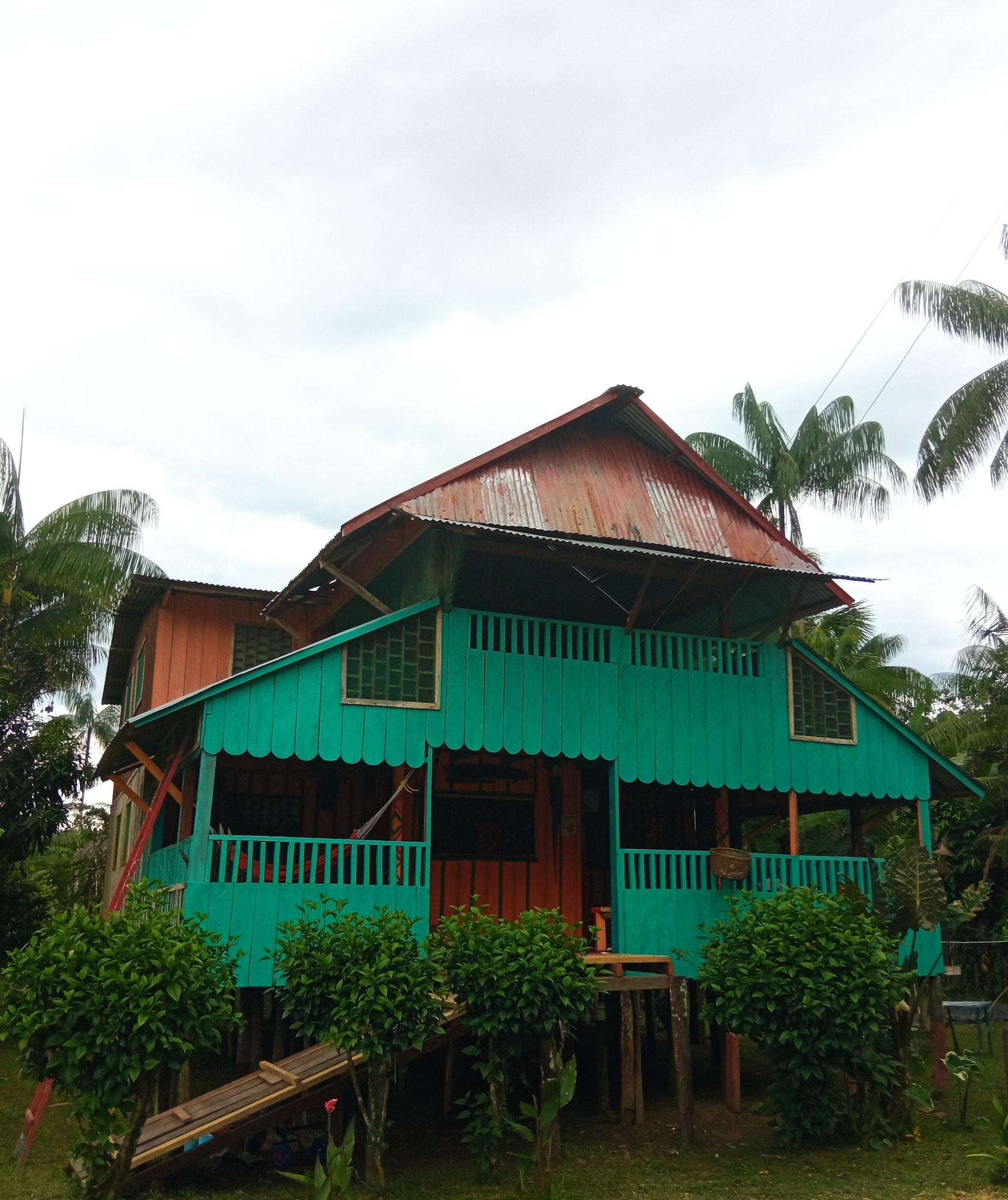Vista Exterior Hostal Búho Amazonas Tours - Hostel